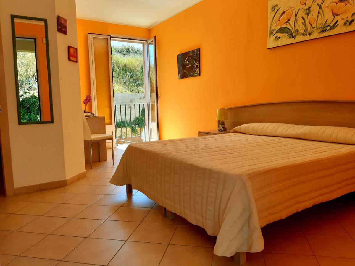 B&B Borgo Minerva Otranto Bagian luar foto